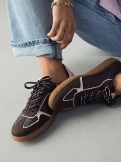 Sneakers*Next Chocoladebruin - Sneaker met veters