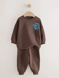 Sets En Combisets|Truien En Breisels|Next - Printed Crew Neck Sweat Top & Joggers Set (3mths-7yrs) Chocoladebruin en blauw