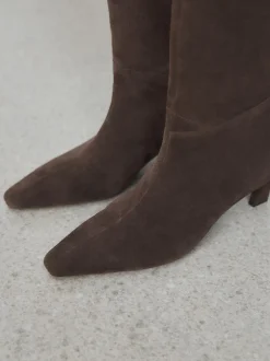 Boots*Next - Forever Comfort® Knee High Chisel Toe Heeled Boots Chocoladebruin suède