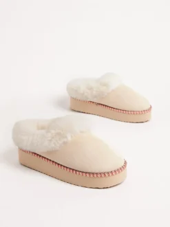 Pantoffels|Friends Like These - Faux Fur Cuff Embroidered Tape Nightwear Mule Slippers Crème