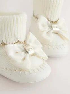 Boots|Baker by Ted Baker - Gebreide padderslaarsjes met geschulpte rand voor babymeisjes met strik Crème