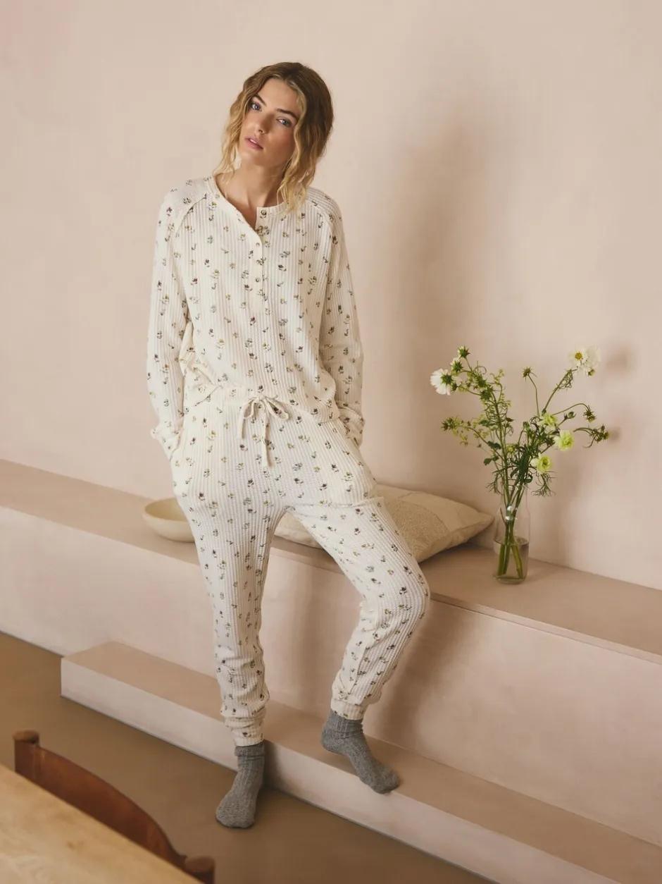 Pyjama's|Loungewear*Next Crème gebloemd - Gezellige pyjama met wafeldessin en lange mouwen