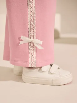 Sweaters En Hoody´S|Next Crèmekleurig/roze - Barbie Sweatshirt & Set van joggingbroek met wijde pijpen (3mnd -7jr)