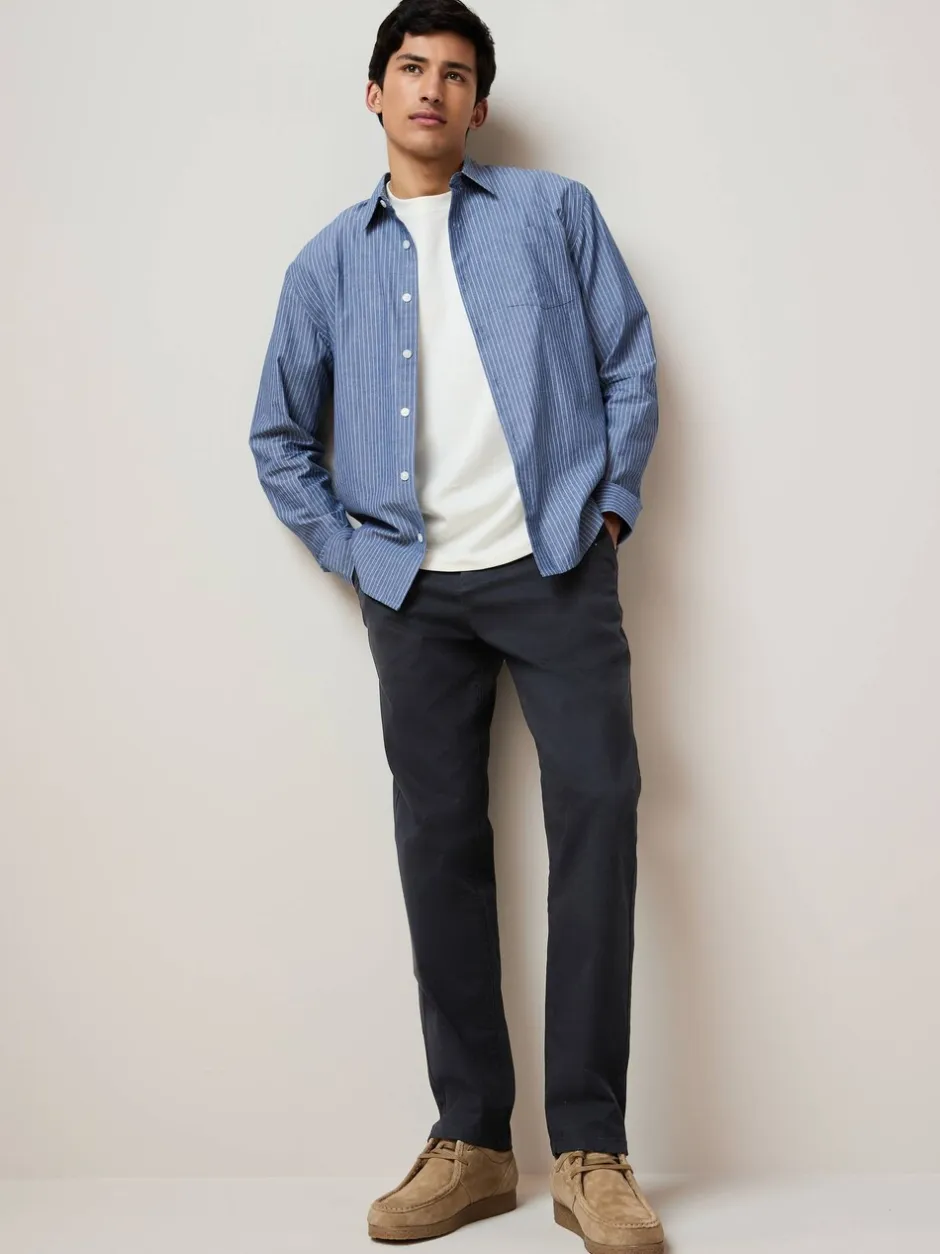 Broeken En Chino's|Next Donkerblauw - Standaard toelopende pasvorm - Stretchy chino
