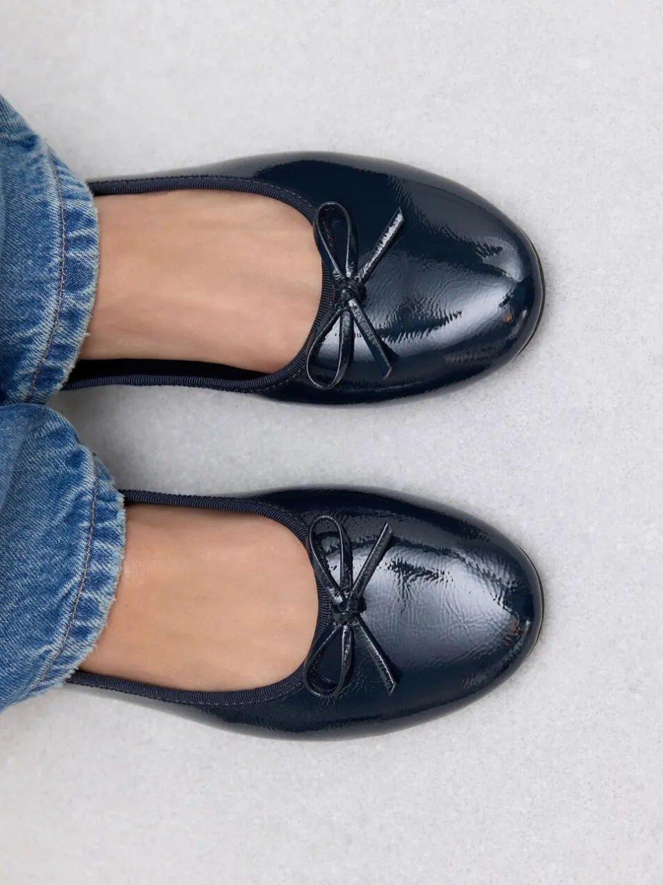 Ruimvallend En Extraruimvallend|Lage Schoenen|Next Donkerblauw lakleer - Ballerina's met ronde neus