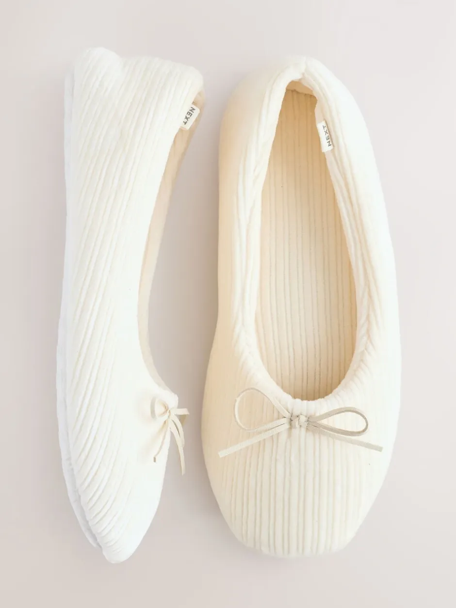 Pantoffels|Next - Velours corduroy balletschoentjes Ecru