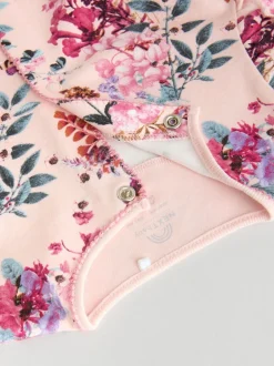 Babypakjes En Babypyjama's|Next Ecru met bloemenmotief - Verpakking van 3 babypyjama's (0 mnd-2 jr)