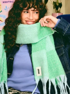 Mutsen, Handschoenen En Sjaals|Eleanor Bowmer Blue and Green Check Scarf