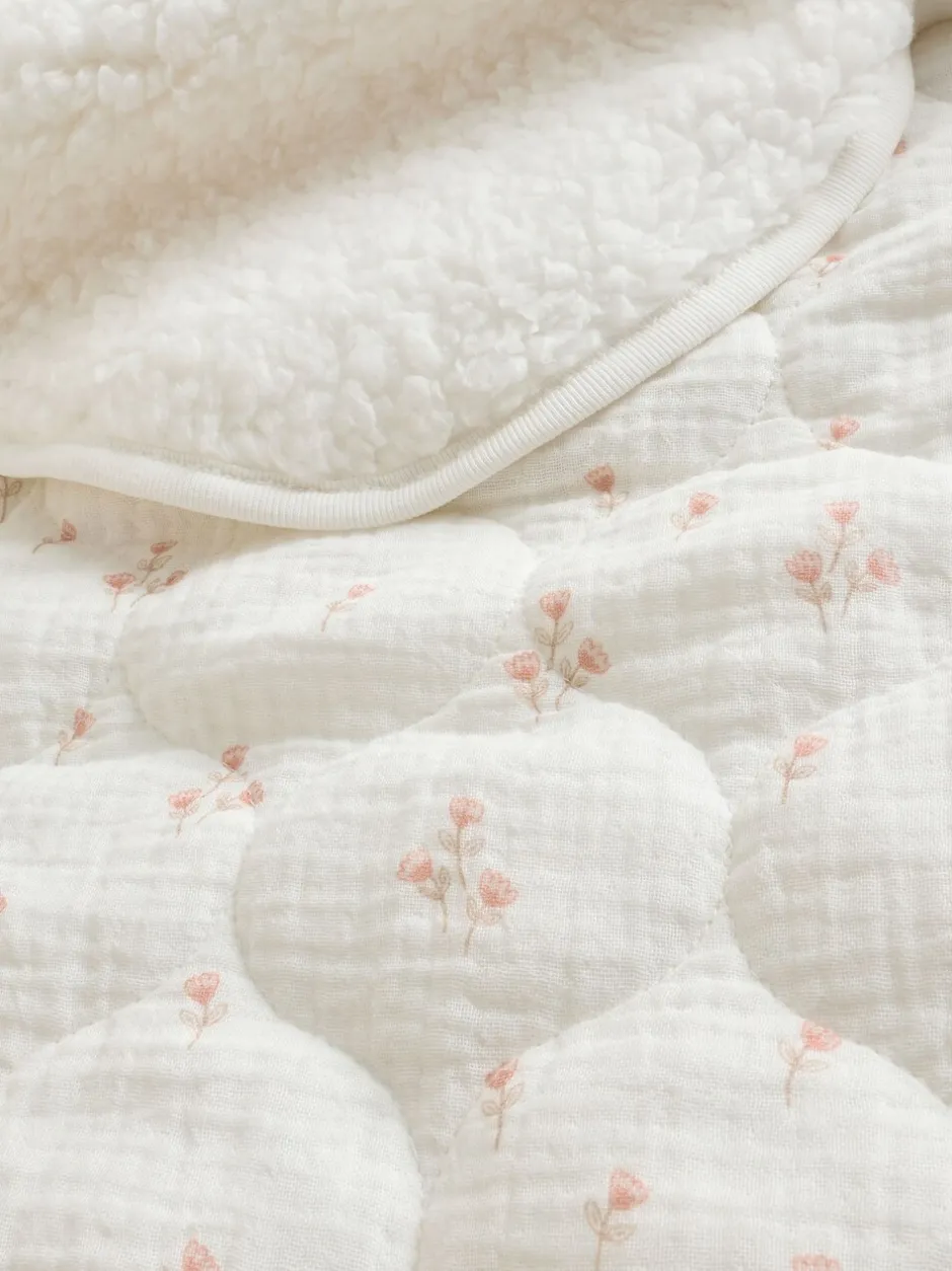 Kussentjes En Plaids|Kussentjes En Plaids*Next Fleece babydeken Delicate Floral Muslin
