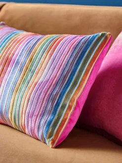 Kussentjes En Plaids|Kussentjes En Plaids*Next Fluwelen gestreept kussen Licht