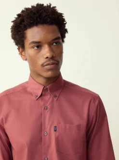 Formele Overhemden|Shirts|Next Framboosroze - Normale Pasvorm - Gemakkelijk te strijken Oxford overhemd met doorlopende knopen