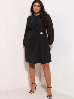Jurken*Friends Like These - Doorzichtige mini-jurk met hardwaredetail en lange mouwen