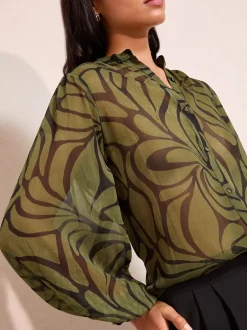 Blouses En Overhemden|Tops En T-Shirts|Friends Like These Collarless Long Sleeve Chiffon Blouse