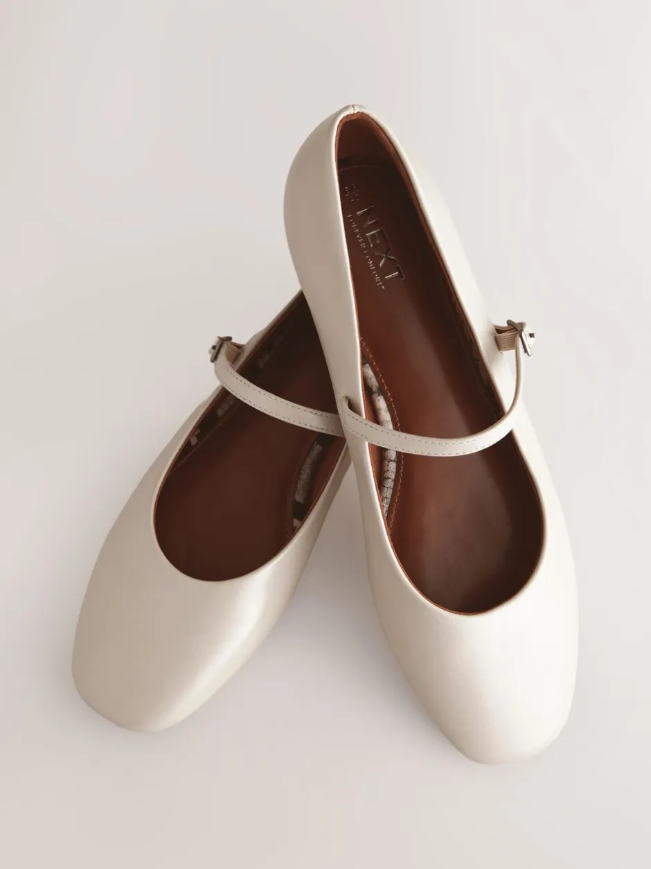 Lage Schoenen|Next - Mary Jane-schoenen met ronde neus Gebroken wit