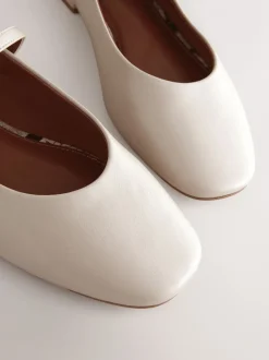 Lage Schoenen|Next - Mary Jane-schoenen met ronde neus Gebroken wit