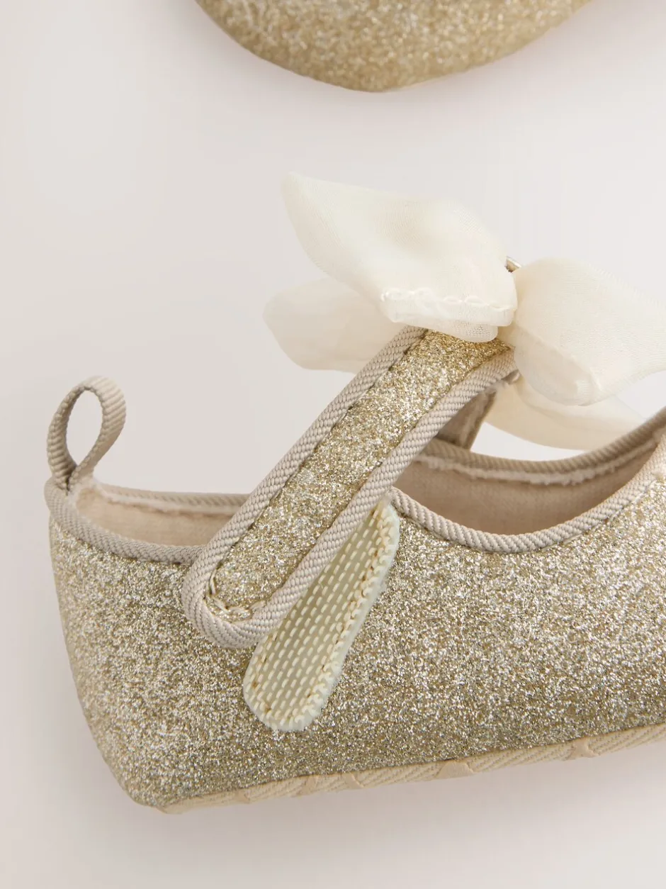 Gelegenheidskleding|Baker by Ted Baker Goud - babyslofjes met strik voor meisjes