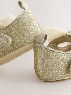 Gelegenheidskleding|Baker by Ted Baker Goud - babyslofjes met strik voor meisjes