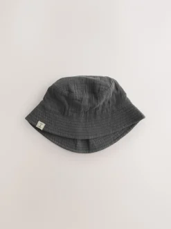 Mutsjes En Antikrabwantjes|Mutsen, Handschoenen En Sjaals|Next Grey Stampy Printed Woven - Set van 2 babyhoedjes (0 mnd-2 jr)