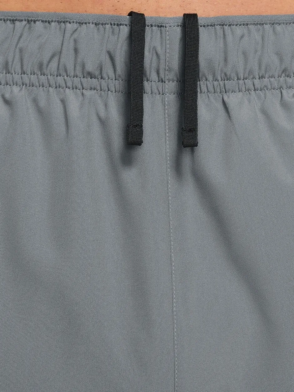 Shorts*Nike - 9 inch - Dri-FIT Challenger ongevoerde hardloopshort Grijs