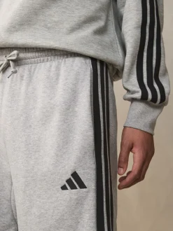 Shorts|adidas Grijs - Essential 3-Stripes French Terry Shorts