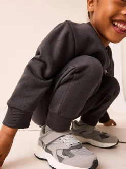 Sneakers*Next - Sneakers met klittenbandsluiting en elastische veters Grijs