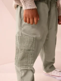 Broeken En Chino's*Next Grijs-groen - Broek met elastische taille en zijzakken (3mnd -7jr)