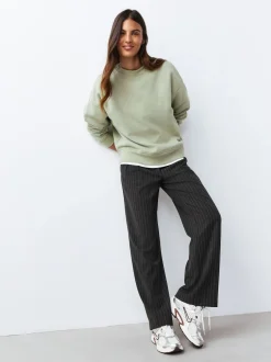 Hoody's En Sweatshirts*Next Grijs-groen - Supersoft Peached Essentials sweatshirt met ronde hals en naaddetail