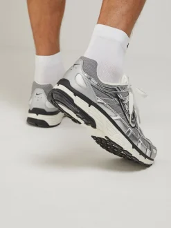 Sneakers|Sportkleding|Nike Grijs/zilver - P-6000 sneakers