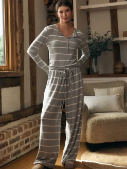 Pyjama's|Loungewear|Next - Behaaglijke pyjama met lange mouwen Grijze streep