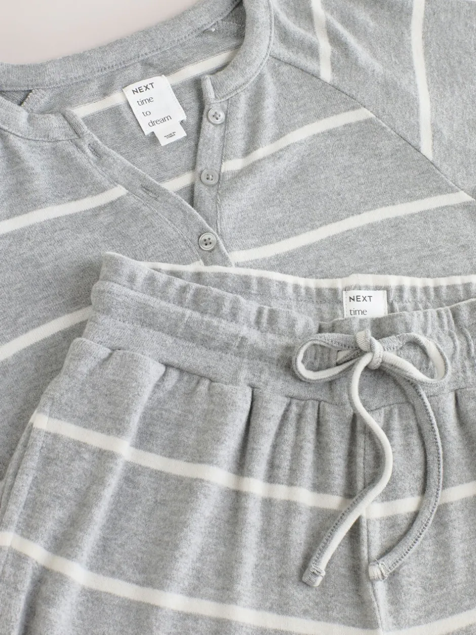Pyjama's|Loungewear|Next - Behaaglijke pyjama met lange mouwen Grijze streep