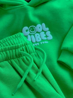 Sets En Combisets|Truien En Breisels*Next - Cool Vibes Printed Hoodie and Joggers Set (3mths-7yrs) Groen