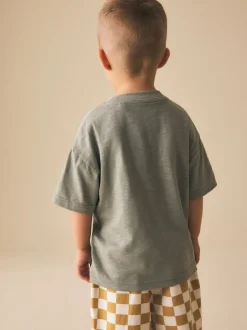 T-Shirts|Tops|Next Groen giraf - T-shirt met korte mouwen en applicatie (3 mnd - 7 jr)