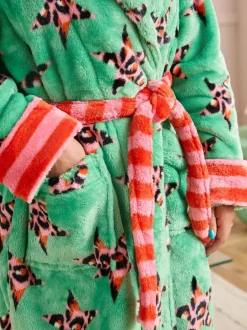 Badjassen|Eleanor Bowmer - Leopard Print Fleece Robe Groen met luipaardprint