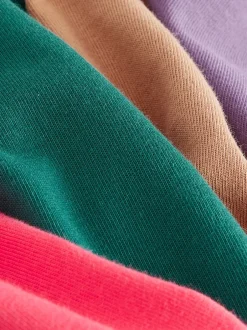 T-Shirts|Tops*Next - Verpakking van 4 T-shirts met kleine grafische print en korte mouwen (3 - 16 jr) Groen/rood/camel/paars