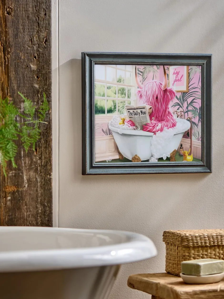 Canvassen En Kunst Voor Aan De Wand*Next Hamish The Highland Cow In A Bath Framed Wall Art