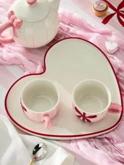 Mokken En Koppen*Next Hearts and Bows Tea for Two Teapot Teacups and Tray