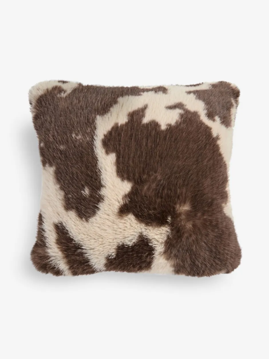 Kussentjes En Plaids|Kussentjes En Plaids|Next Imitatiebont kussentje met abstracte koeprint