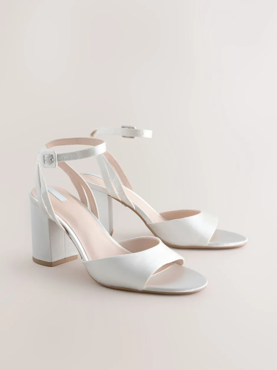 Schoenen Met Hakken|Next - Forever Comfort® bruidssandalen met ronde neus en blokhak Ivoor