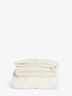 Kussentjes En Plaids|Kussentjes En Plaids|Next Jasper behaaglijke fleece omkeerbare bedloper met dambordmotief Ivoor