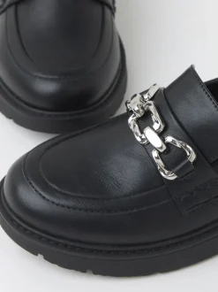 Ruimvallend En Extraruimvallend*JD Williams Low Wedge Loafers With Chain Trim