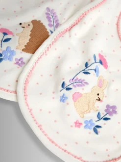 Slabbetjes|Jojo Maman Bébé 2-Pack Embroidered Appliqué Bibs