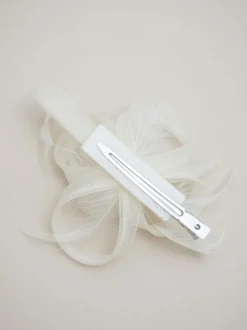 Haaraccessoires*Jon Richard - Kleine leren fascinatorklem