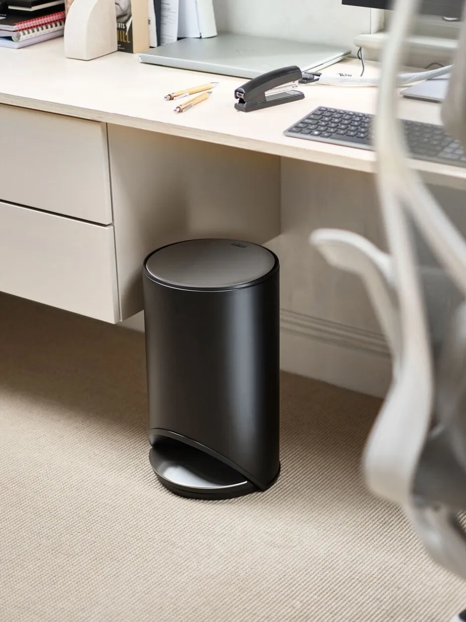 Joseph Joseph*Joseph Joseph Arc 10-Litre Slimline Pedal Bin With Liner Pocket