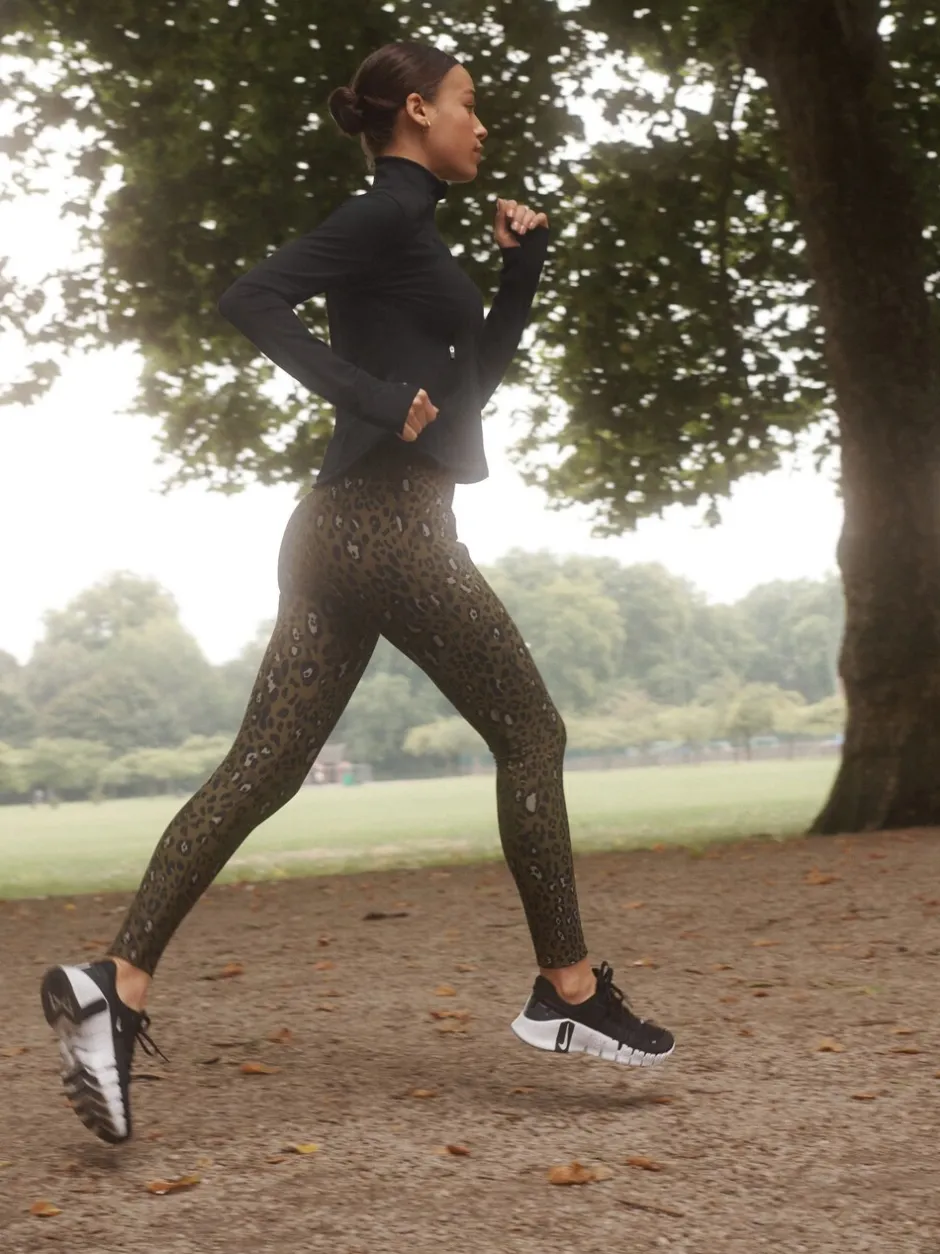 Sportkleding|Leggings En Joggingbroeken*Next - Outdoor legging met fleecevoering en warme handgreep Kaki met dierenprint