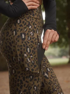 Sportkleding|Leggings En Joggingbroeken*Next - Outdoor legging met fleecevoering en warme handgreep Kaki met dierenprint