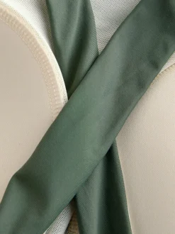 Badkleding|Next - Hoogsluitende halterbadpak met buikcorrectie Kaki/crèmekleurig