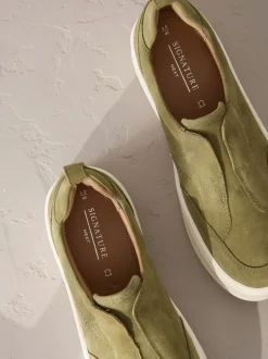 Sneakers|Next Kakigroen - Signature leren sneakers met dikke plateauzolen en sleehak