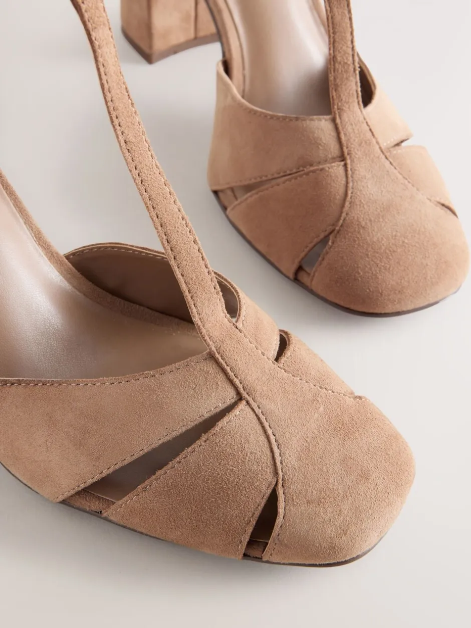 Schoenen Met Hakken|Next - Leren schoenen met uitsnijding, T-bandje en blokhakken met ronde neus Kameelkleurig suède