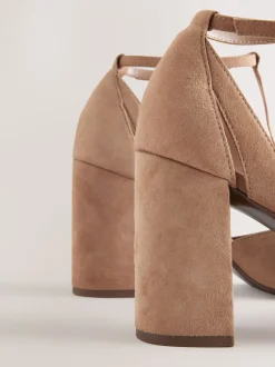 Schoenen Met Hakken|Next - Leren schoenen met uitsnijding, T-bandje en blokhakken met ronde neus Kameelkleurig suède