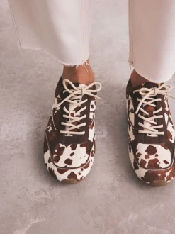 Sneakers*Next Koeienprint - Slim Premium Leren Trainers met Vetersluiting